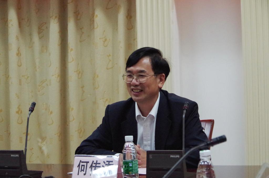 何传添讲话